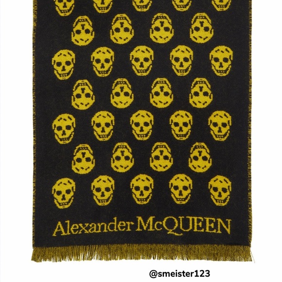 RARE Alexander McQueen black/Yellow Skull Scarf - Picture 3 of 6
